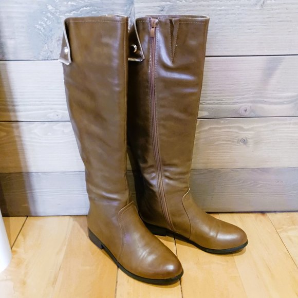 Brown Knee-High Women's Boots - Picture 1 of 7